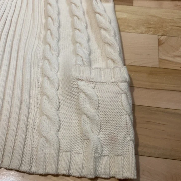 Escada Margaretha Ley Cream Cable Knit Sweater - Picture 16 of 17